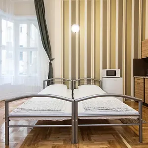Riverside City Budapeşte